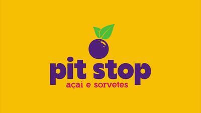 O logotipo do Pit Stop Açaí e Sorvetes