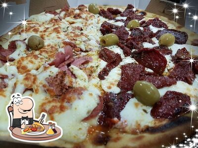 Peça diferentes variedades de pizza