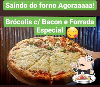 No Alcantara Lanches e Porções, você pode pedir pizza