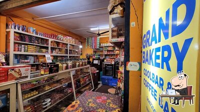The interior of GRAND BAKERY