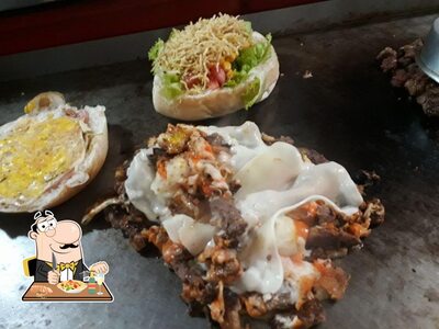 Comida em Hugo Lanches