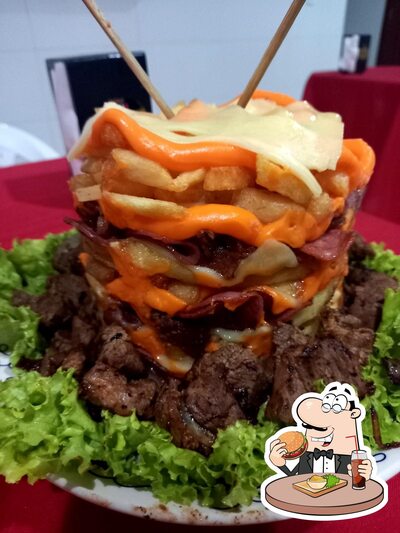 Peça um dos hambúrgueres disponíveis no Dica Lanches
