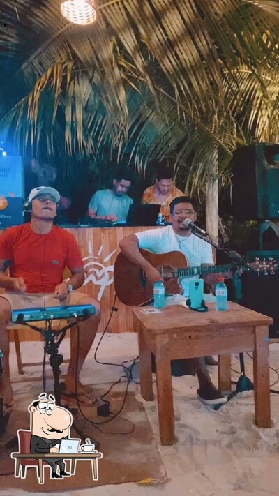 O interior do Simple Beach