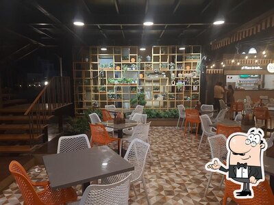 Check out how FFM (Flybird Food Mall) looks inside
