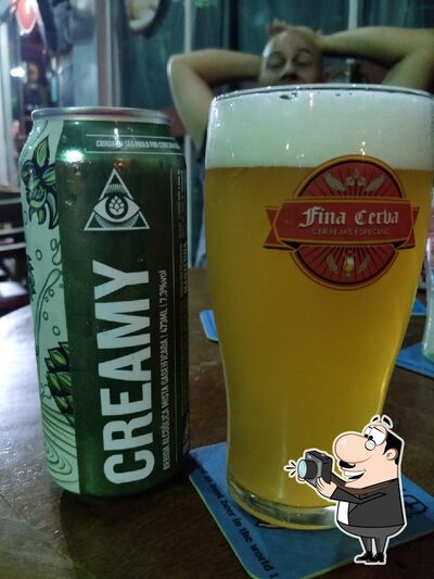 Desfrute de uma bebida no Fina Cerva