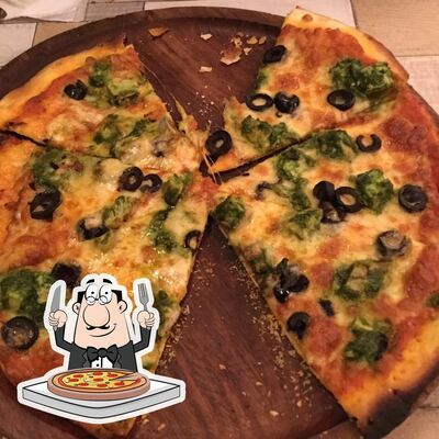 At Hippie At Heart, you can enjoy pizza