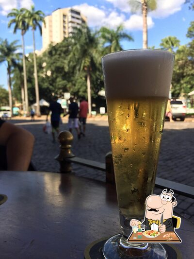Platos en Pinguim