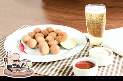 Platos en A Petisqueira