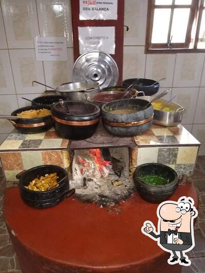 Veja imagens do interior do Restaurante Tia Túnica