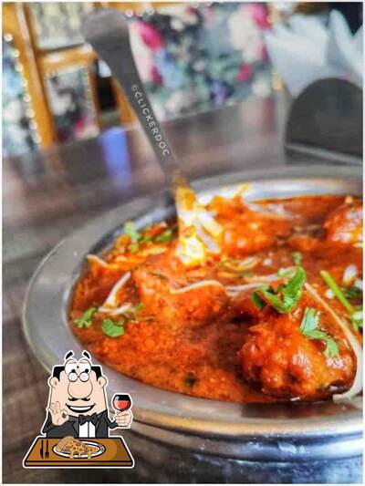Try out pizza at Fire&ice Cafe N Lounge