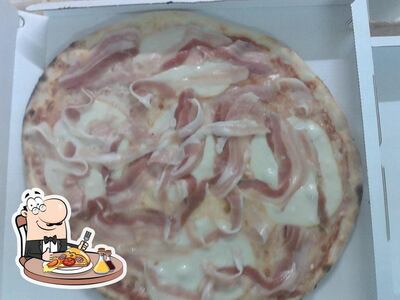 Prenditi una pizza alla pizzeria Pizzeria Da Luca