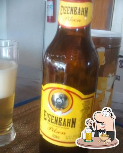 Peça um copo de cerveja leve ou escura