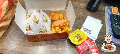Food at WOW Chicken
