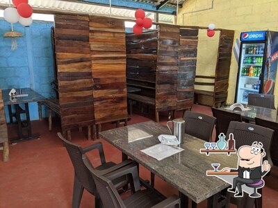 Check out how Fishtaurant looks inside