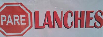 A representação gráfica da marca do PARE Lanches