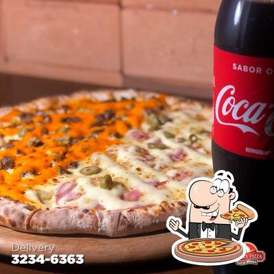 Peça diversos tipos de pizza