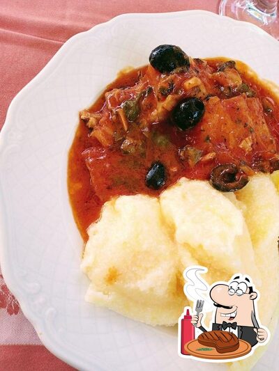 Prova i un pasto a base di carne al ristorante Magnolia