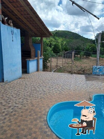 Desfrute da vista do exterior Bar do Orli