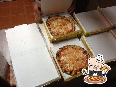 Ordina una pizza alla pizzeria Pizzeria Cicala
