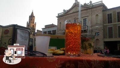 Gli esterni costituiscono una caratteristica importante di Fermo Posta cafè