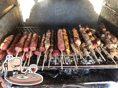 Comida em Marreta Espetos