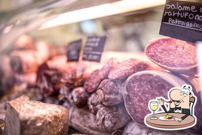 Cibo al Da Carlo Salumeria Marcianò - Piccola Bottega Siciliana