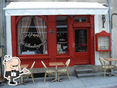 Installez-vous à l'une des tables de Au Boulingrain