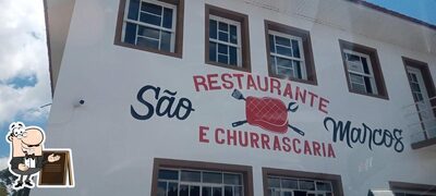 Você pode espairecer no na área externa do Restaurante São Marcos