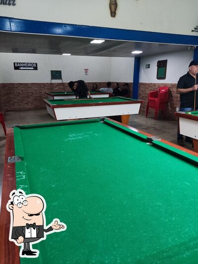 O interior do Staleiro Bar & Snooker