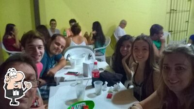 Veja imagens do interior do Estacao Do Hamburguer