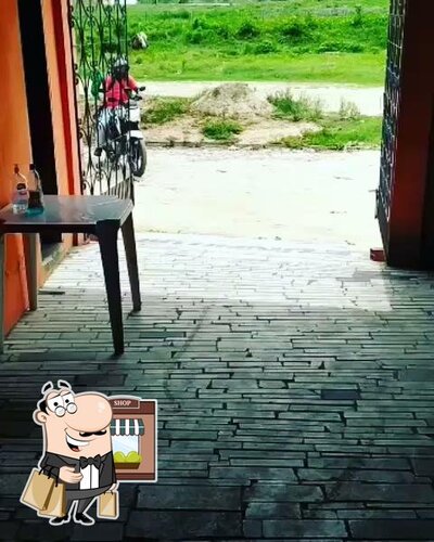 Veja imagens do exterior do Ponto Do Frango