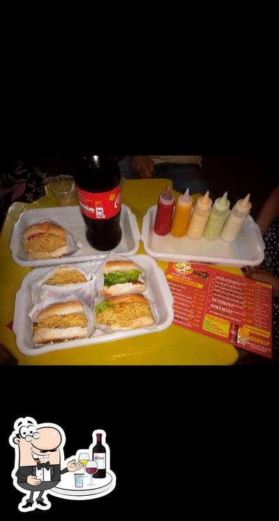 Selecione de uma gama de drinques no Tasty Foods