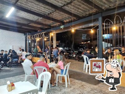 Veja imagens do interior do Cissão Lanches
