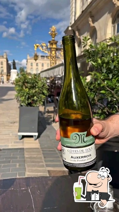 Essayez différentes boissons servies à OCTAVIUS