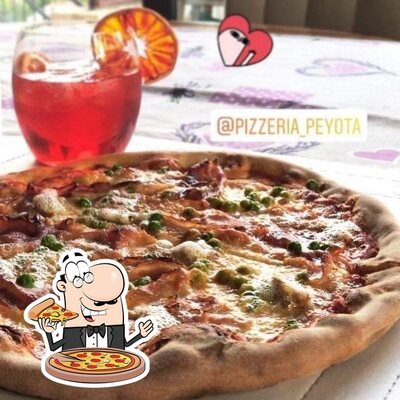 Prenditi una pizza alla pizzeria Ristorante Peyota Di Gaudenzi E. E C