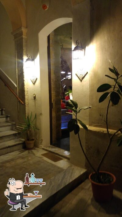 L'intérieur de Bee Club