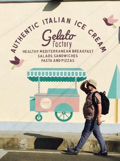 The advertisement shows information about Gelato Factory