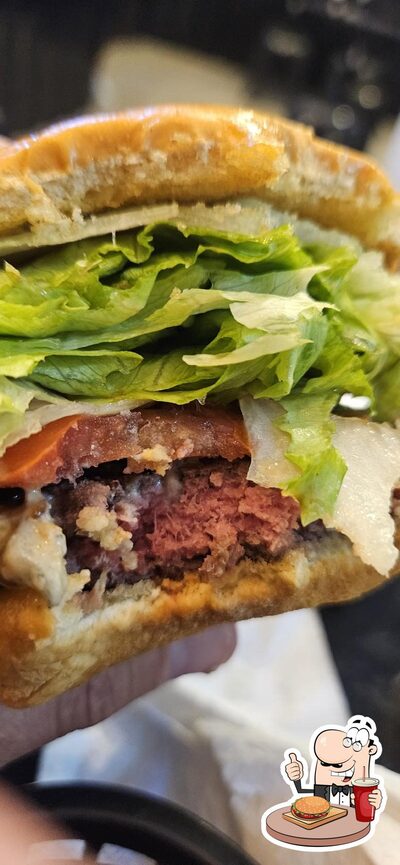 Peça um hambúrguer no Nazaré Burguer