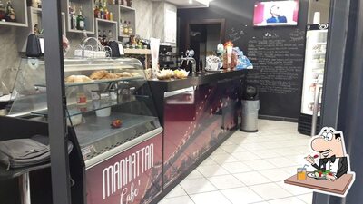 Platti al Manhattan café