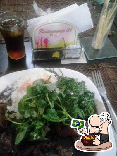 Comida em Restaurante 418