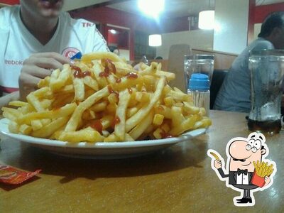 Prove cbatatas fritas francesas no Pansera Delivery