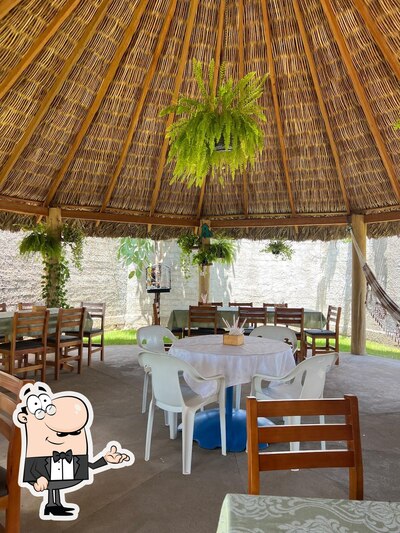 Veja imagens do interior do Celeiro restaurante