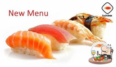 Prenez différents plats à base de fruits de mer servis par Sushi Box