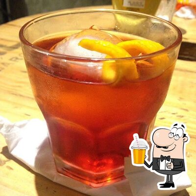 Peça diferentes bebidas fornecidos no Redentor Sushi