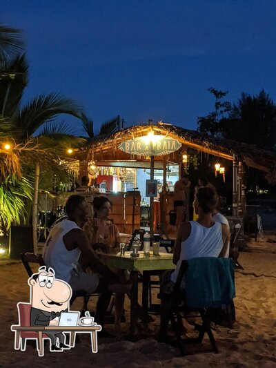 Veja imagens do interior do Bar da Praia