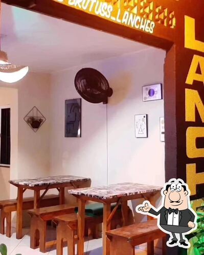 Veja imagens do interior do Brutuss_lanches