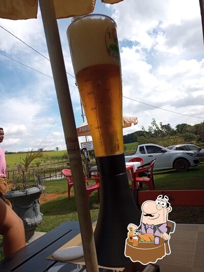 Desfute uma tulipa de cerveja leve ou escura
