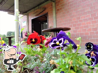Você pode espairecer no na área externa do Café Colonial Sabores da Colônia