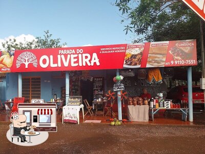 Desfrute da vista do exterior Parada Do OLIVEIRA