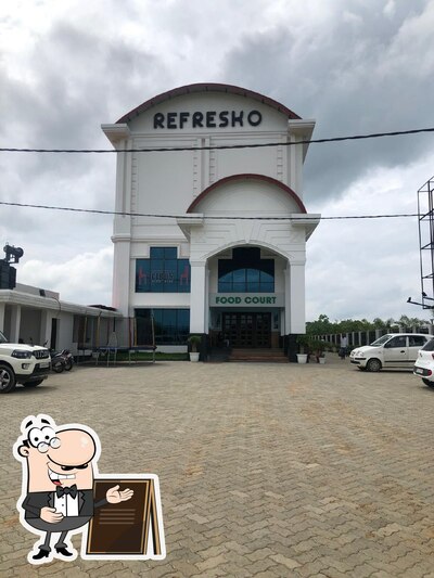 The exterior of Refresko